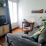 2 Pieces Cosy Butte-Aux-Cailles